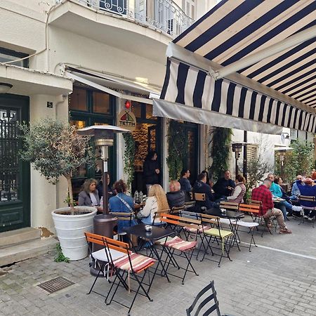 Monastiraki-Psiri, Old Town, 3-Bdr Apt, Sleep 6-10P, Spacious Court Yard Athènes Extérieur photo