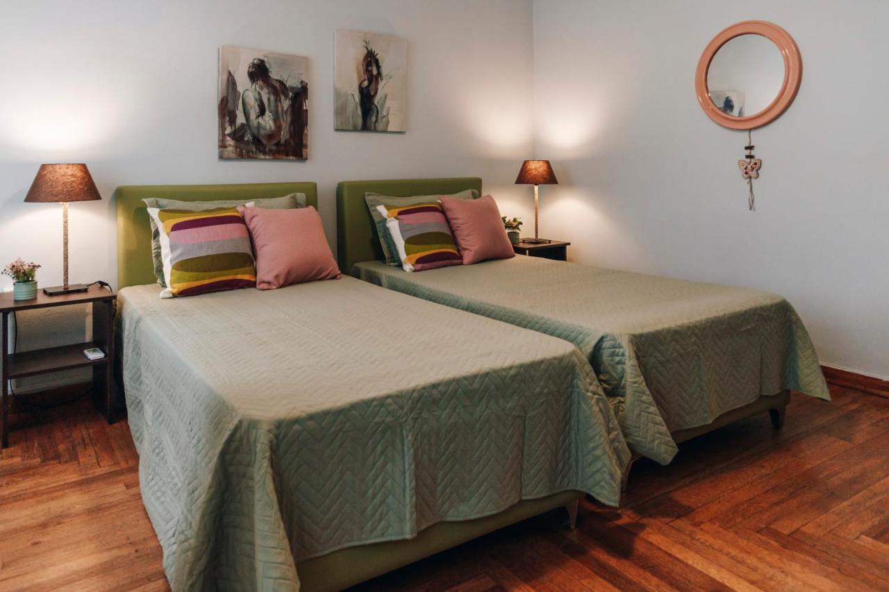 Monastiraki-Psiri, Old Town, 3-Bdr Apt, Sleep 6-10P, Spacious Court Yard Athènes Extérieur photo