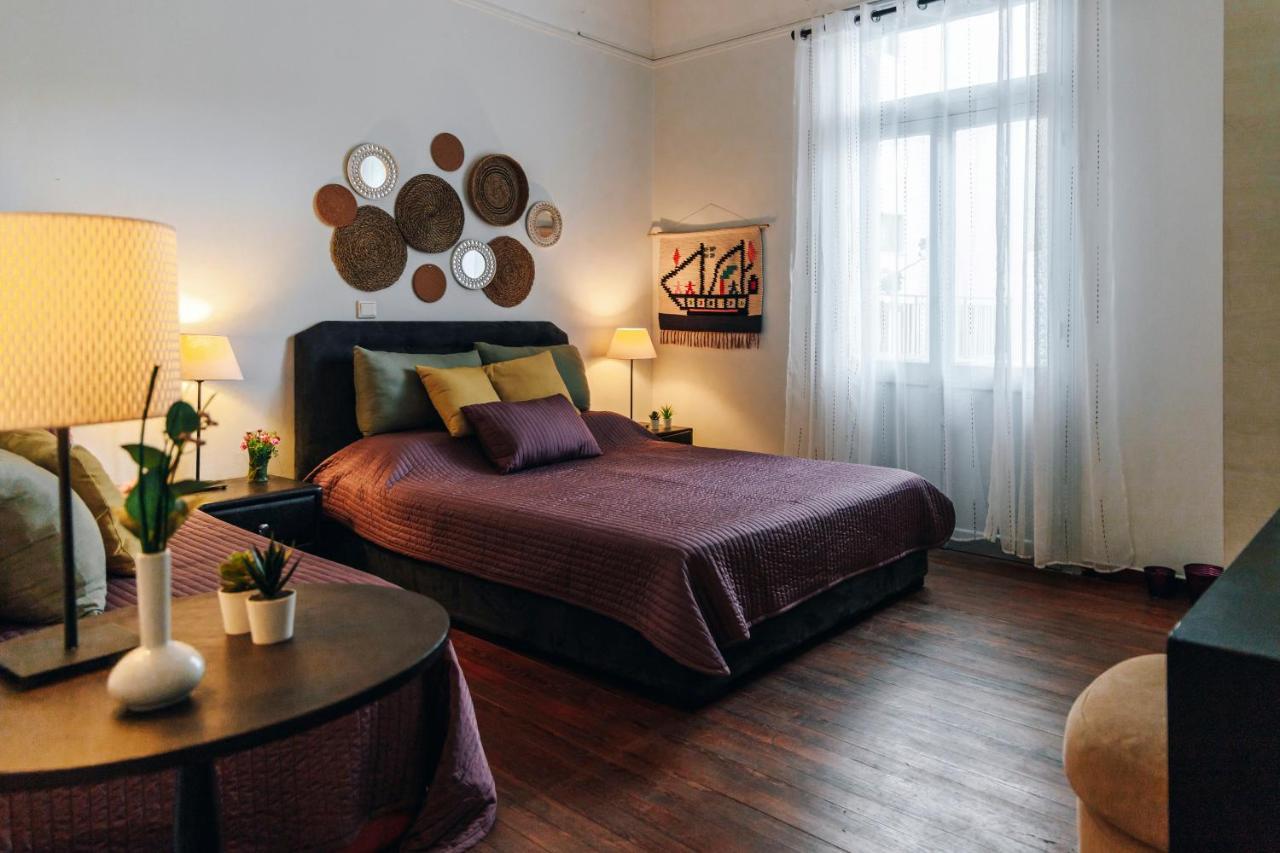 Monastiraki-Psiri, Old Town, 3-Bdr Apt, Sleep 6-10P, Spacious Court Yard Athènes Extérieur photo